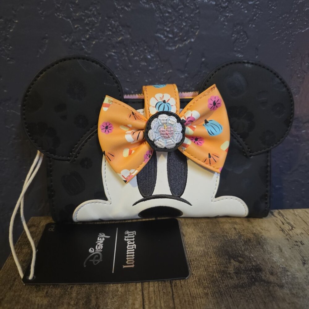 Loungefly Minnie Mouse Cosplay Floral Pumpkin Flap Wallet Autumn Fall